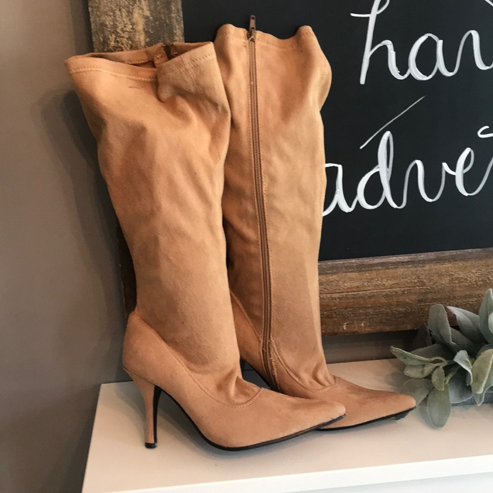 Tan heeled boots!